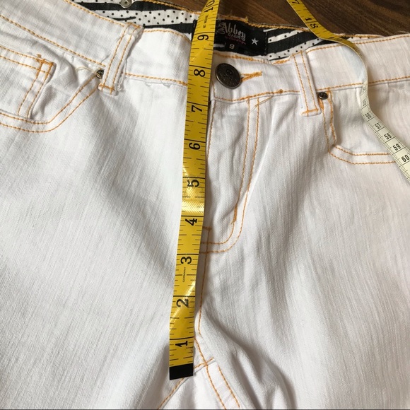 Abbey Dawn by Avril Lavigne white skinny jeans with embroidered star pockets - Picture 12 of 15